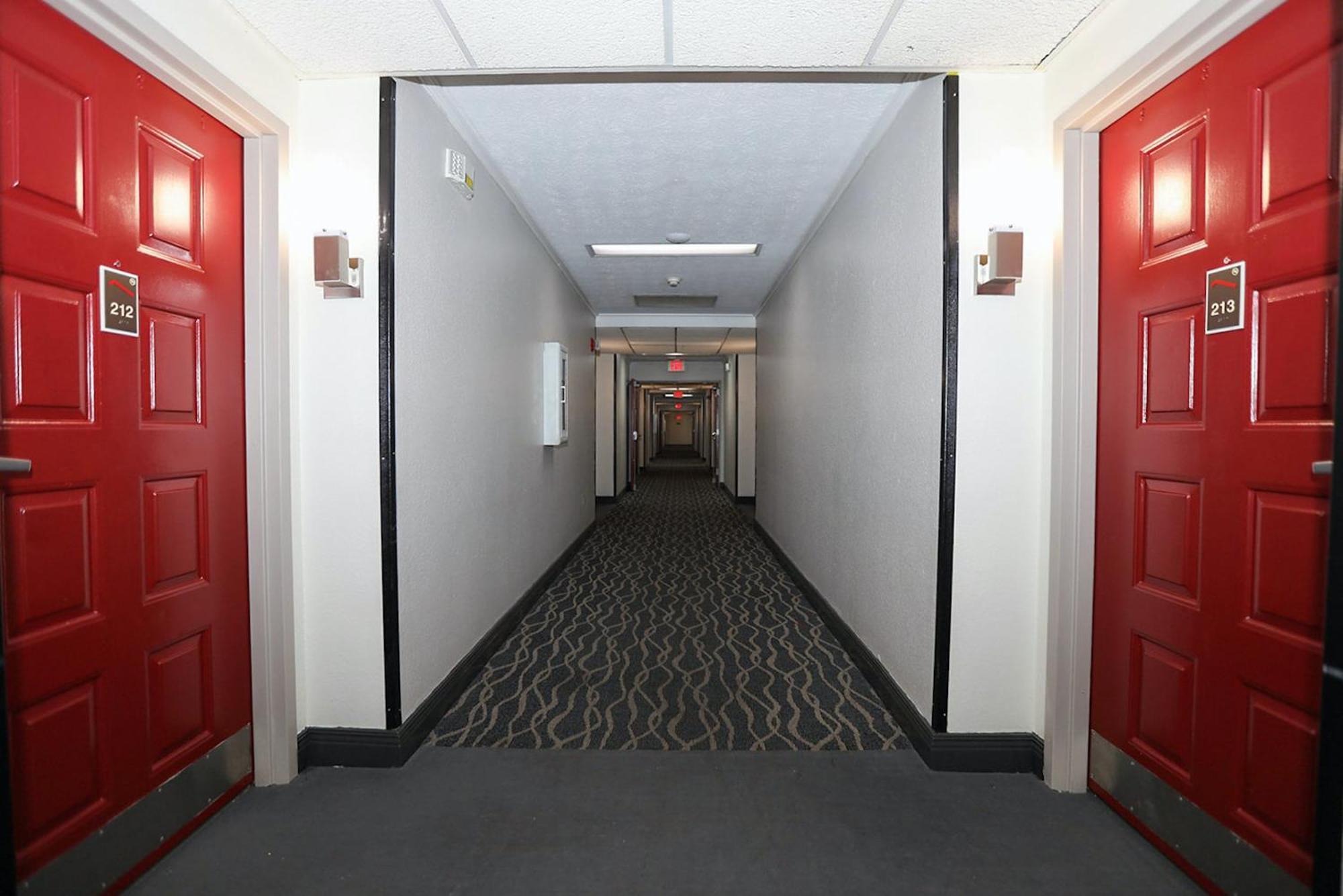 Red Roof Inn & Suites Lexington - Hamburg Esterno foto